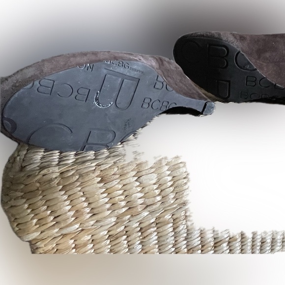 BCBGeneration | Suede Booties - Picture 4 of 4